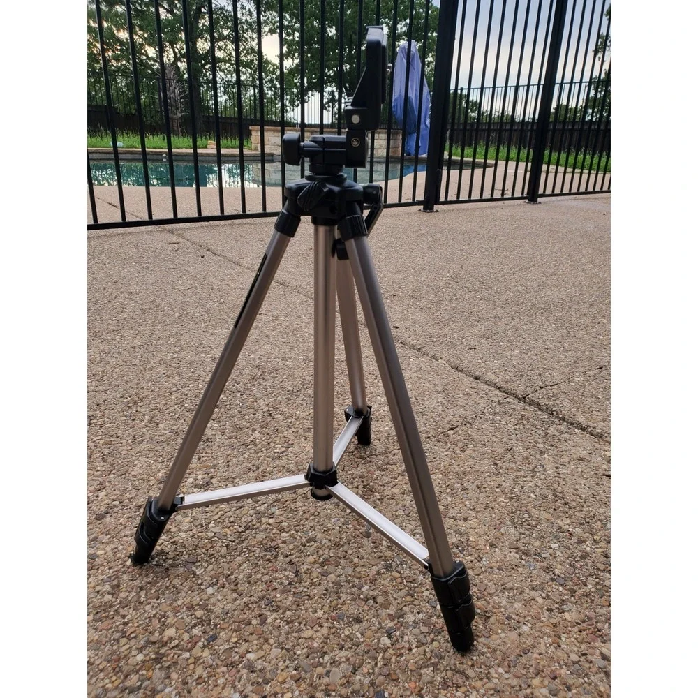 NexxTech VT-200 Tripod 52